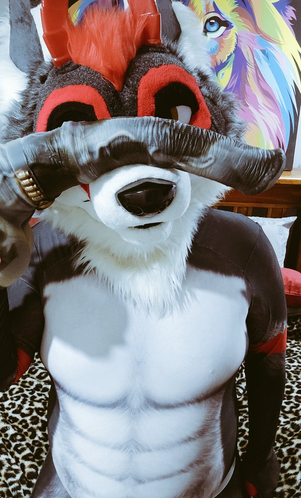 ZaroskiW's tweet photo. 🐴: have you seen my underwear? 🤔
🐺: I don't know.....where......it is... 🤤

W/@ToysJuliet
(Use code "ZARDAB" for 15% off)
(XL Nothosaur Hunter Jack) https://t.co/VnmG20nzw6