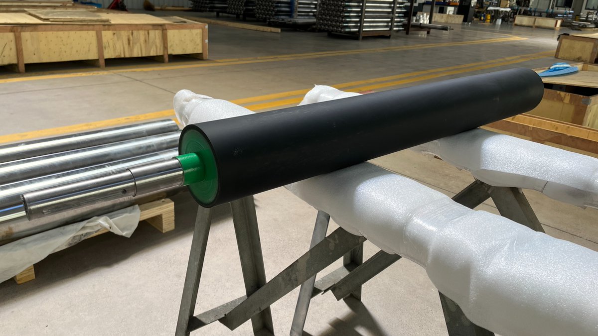 Futian_Roller's tweet image. In a #conveyorsystem, #rubberrollers serve several key functions:
1️⃣ Friction and Grip
2️⃣ Shock Absorption
3️⃣ Noise Reduction
4️⃣ Wear Resistance
5️⃣ Flexibility
6️⃣ Surface Protection
Overall, rubber rollers enhance the efficiency and reliability of conveying systems.