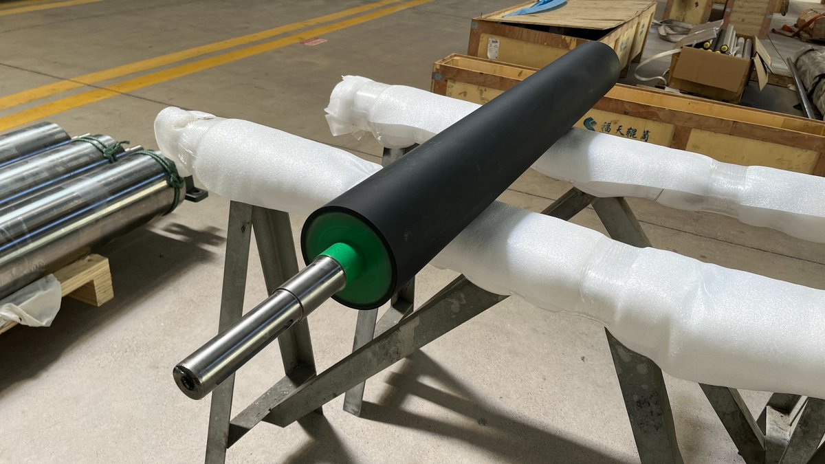 Futian_Roller's tweet image. In a #conveyorsystem, #rubberrollers serve several key functions:
1️⃣ Friction and Grip
2️⃣ Shock Absorption
3️⃣ Noise Reduction
4️⃣ Wear Resistance
5️⃣ Flexibility
6️⃣ Surface Protection
Overall, rubber rollers enhance the efficiency and reliability of conveying systems.