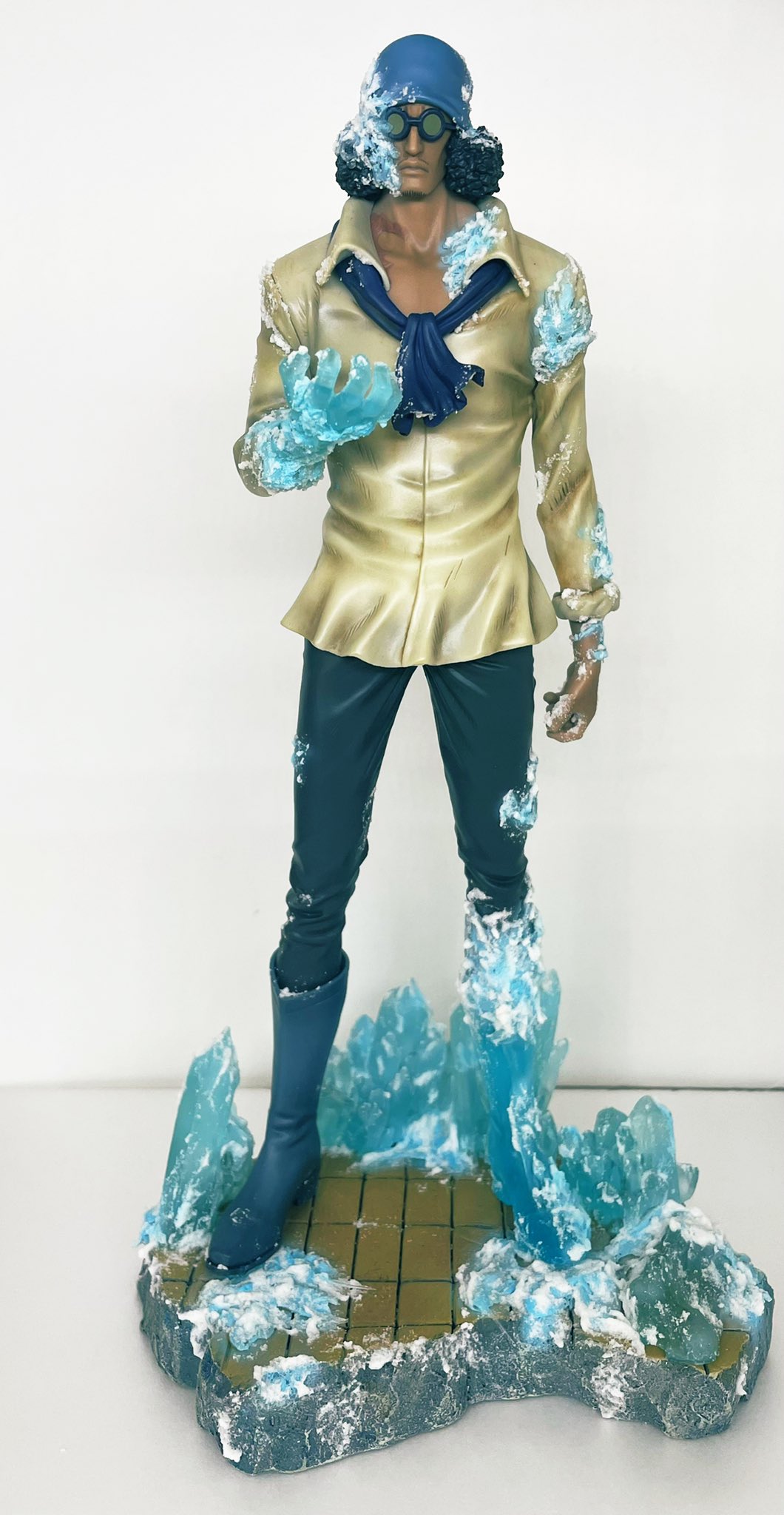 ONEPIECE ワンピース クザン リペイント フィギュア ONEPIECE ワンピース クザン リペイント フィギュア