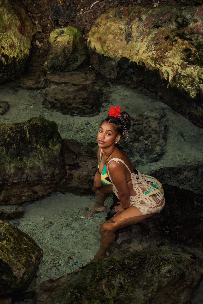 the world tweet media