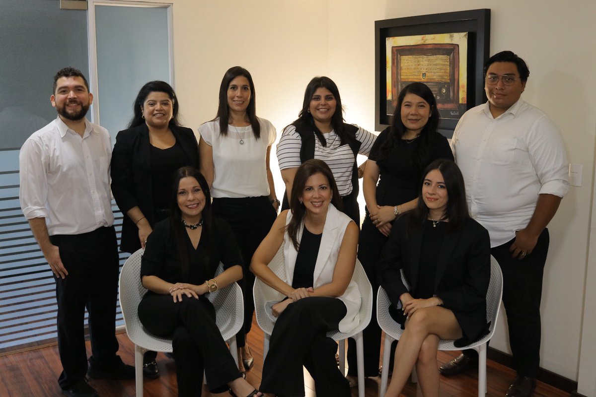 diaadianewsSV's tweet photo. #Empresarial | En el marco del día del Relacionista Público, @ShiftPN reconoce a los profesionales que desempeñan un papel clave en la creación de confianza y la construcción de un mundo más relacionado. https://t.co/8dFU1d7z8H
