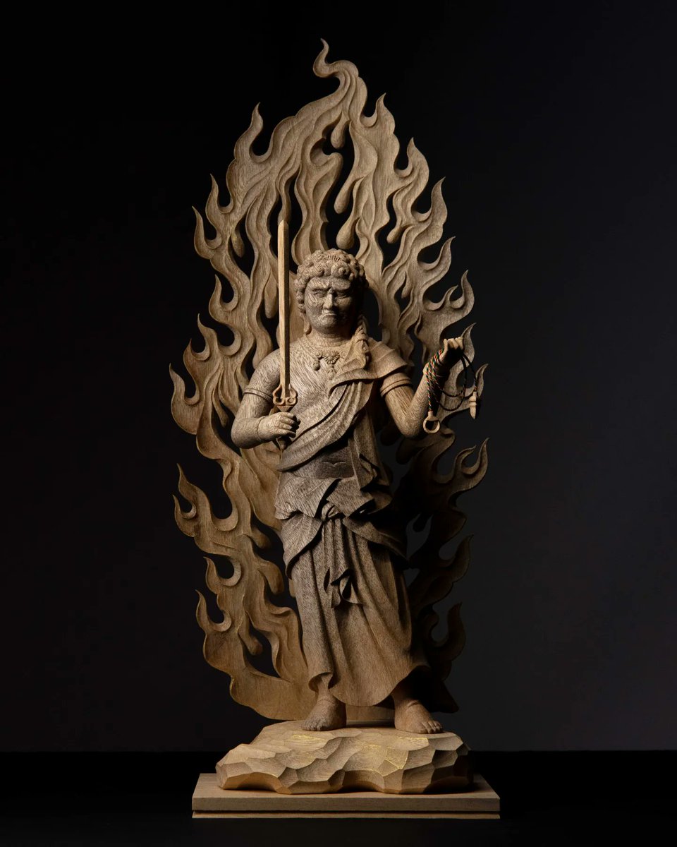 □不動明王立像 完成です。 令和六年 九月 謹刻 −身丈7寸総高37cm 楠