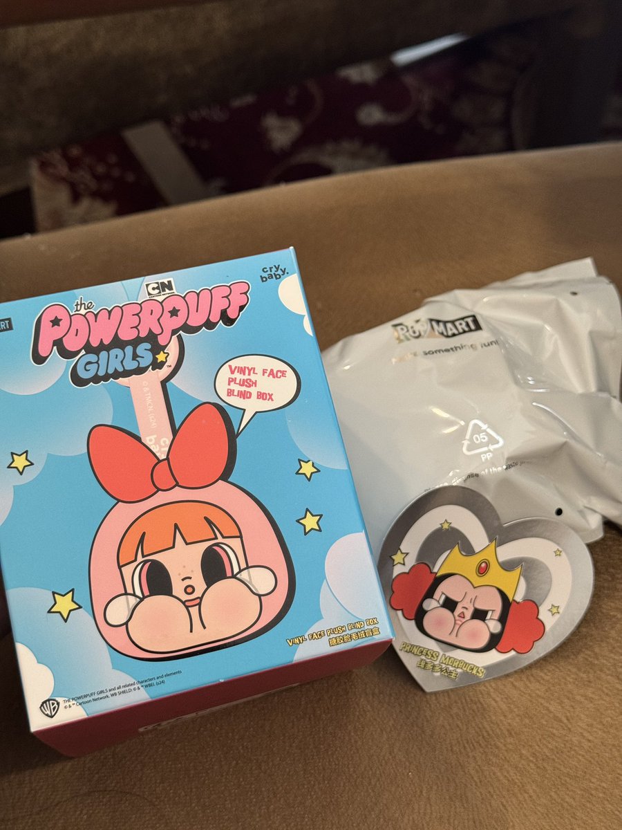 ire ˙ᵕ˙ෆ pop mart tweet media