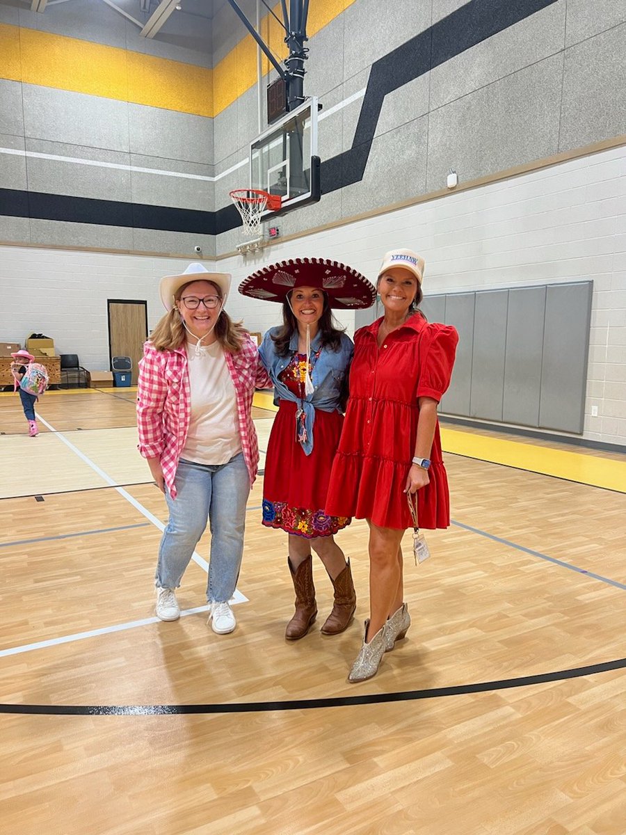 Mrs.Tyndall tweet media