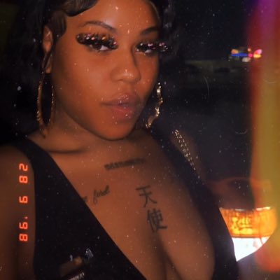 flexabands1's tweet photo. #NewProfilePic https://t.co/9JLmdzefEI