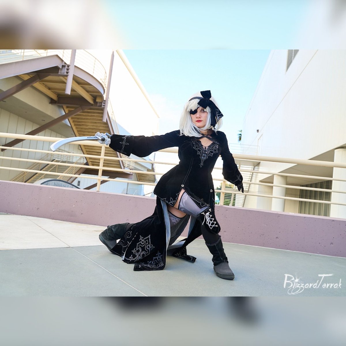 SesameCos's tweet image. Ill be going to la comic con for the first time! This is my first time going so my plans are pretty flexible! Ill be bringing 2B and Zatanna

Photographer @BlizzardTerrak 
2B cosplay from @uwowocosplay