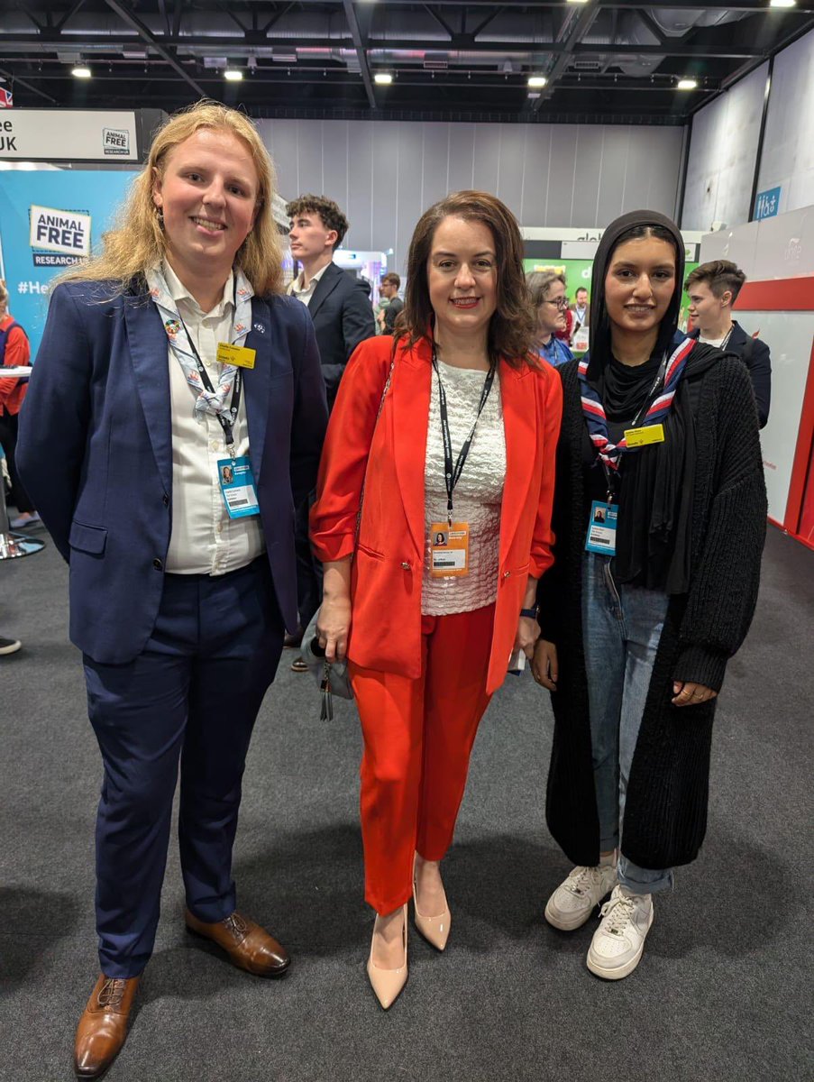 Steph_Peacock's tweet photo. At #LabourConference2024 it was great to see so many charities, voluntary and civil society groups. 

I was pleased to meet some of them to hear about the valuable work they do in Barnsley South and across the country. https://t.co/I8iprKNGO4