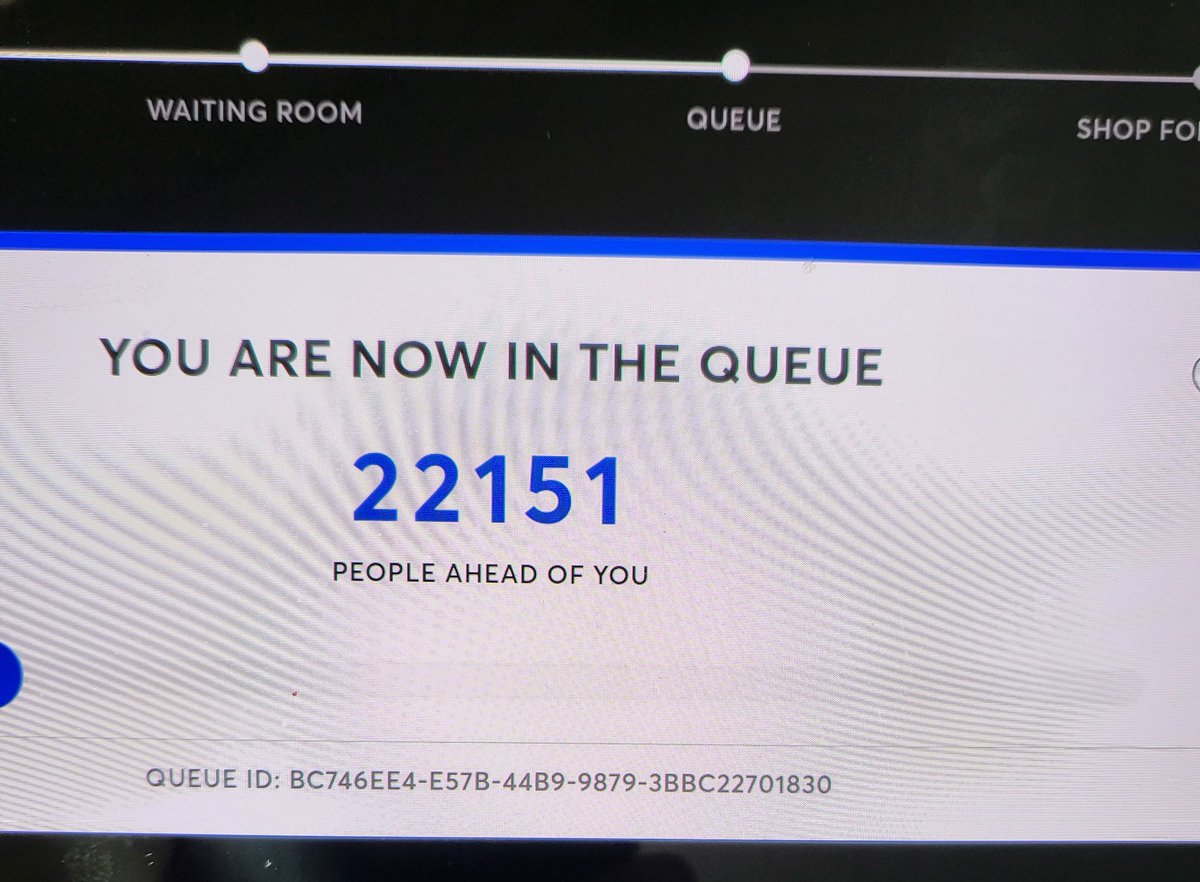 NuSeven's tweet image. #coldplayconcert 
#Coldplay2025 

Oh my. Is that for the concert I clicked on, or the total amount of people for all dates?