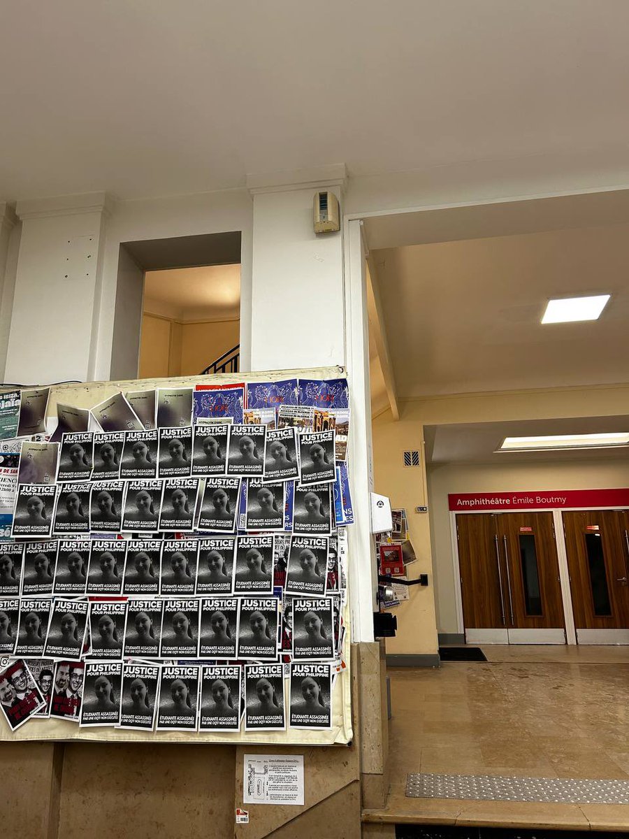 F_Desouche's tweet image. Sciences-Po Paris : les affiches en hommage à #Philippine  arrachées 

Photo 1 : hier soir
Photo 2 : ce matin