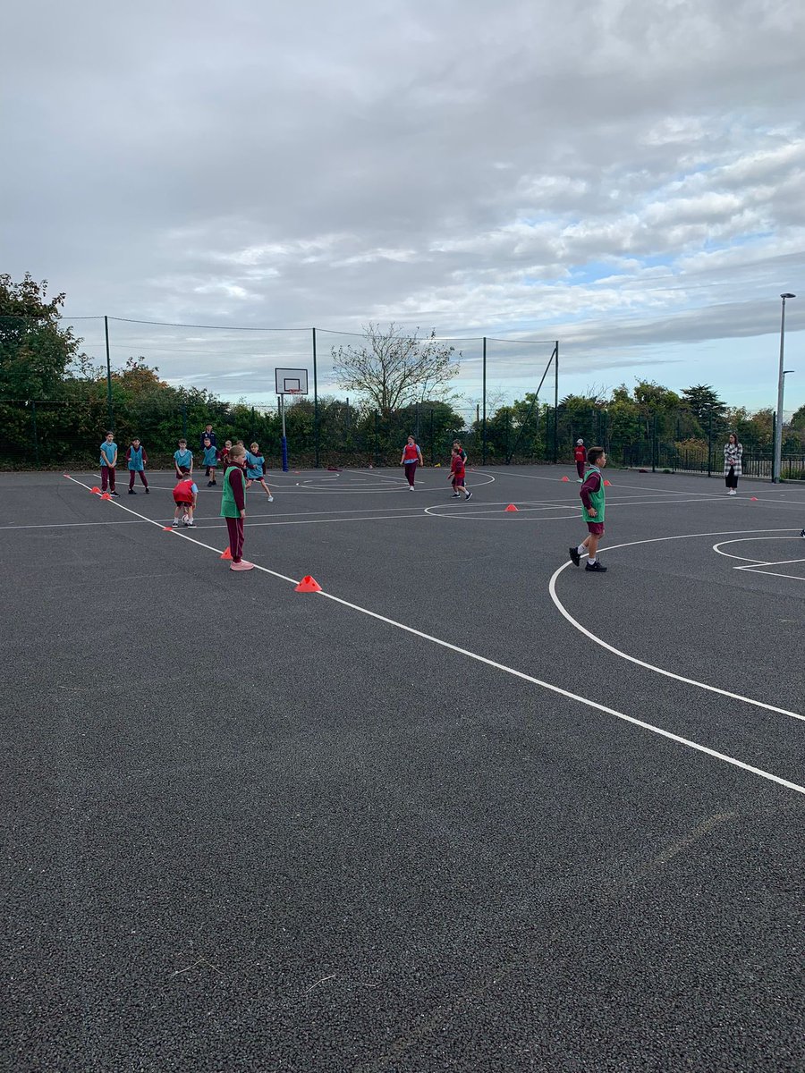 FCCTYFOOTBALL's tweet image. Great start to our ‘Role Model in the Community’ with our TY students coaching over 3000 primary school children for EWOS @EuSport @Fingalcoco @FingalSports @sportireland #EuropeanWeekofSport #BeActive #MoveWithUs #BogLinn