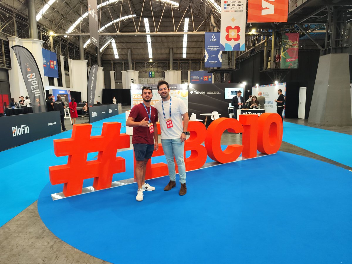 RagerrrYT's tweet photo. GM!

Happy to be at @EBlockchainCon with my great friend @ManuAF6 and people who enjoy the web3 world as something unique.

🚀 WEB3 is INEVITABLE

If you are here, lets connect! 🫡 https://t.co/XsRpWJ7Iy7