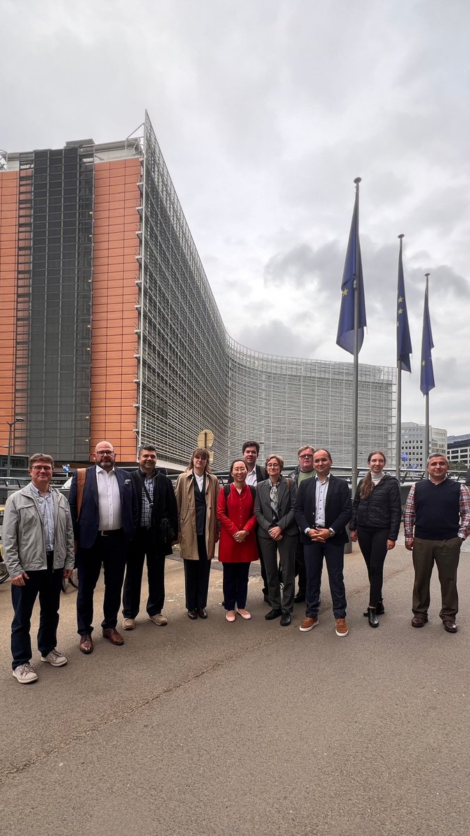 EuroHub4Sino's tweet photo. A big thanks 👍 to all our partners for their valuable contributions and participation in yesterday's EH4S Project Steering Committee Meeting, both onsite and online. 

The meeting was highly productive, and we are excited to continue paving the way for the future of our project. 🌍🤝 

#EH4S #Teamwork #SteeringCommittee #Collaboration