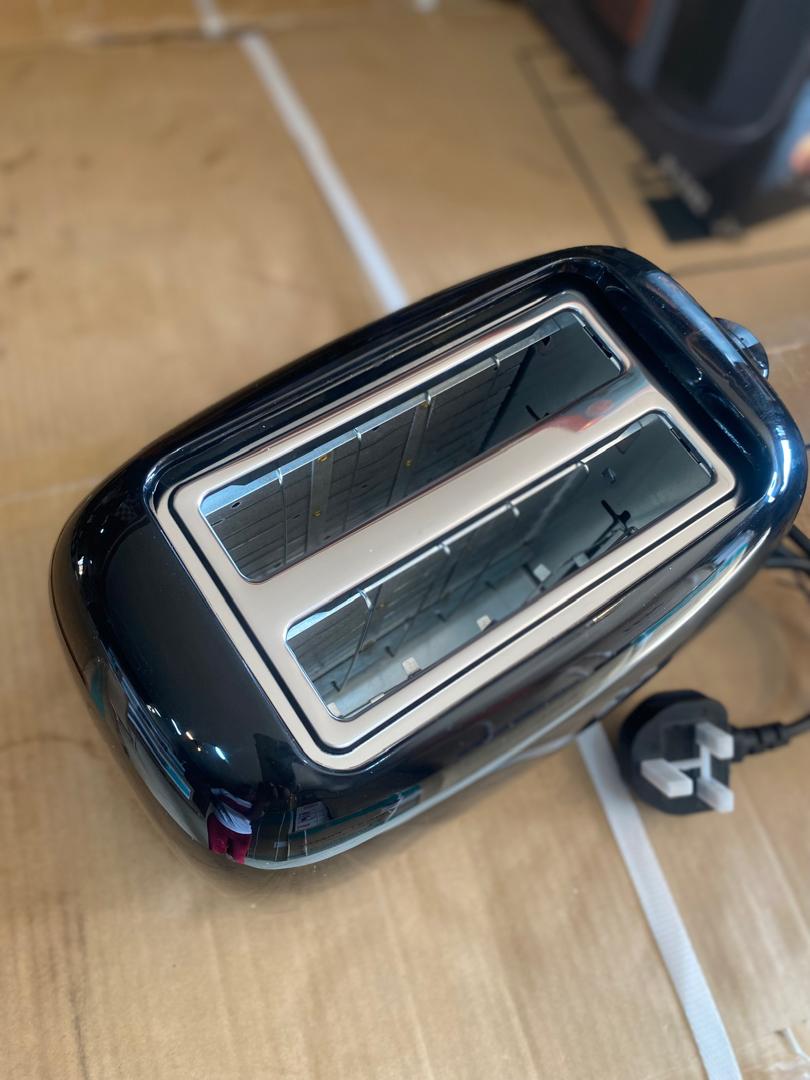 DombeloShopping's tweet image. Start your day with perfectly toasted bread every morning! 

The Electro Master 2 Slice Bread Toaster is now available at Musisi Complex or shop online at dombelo.com. 

Crisp, golden toast in minutes!

 #ElectroMaster #BreadToaster #DombeloDeals