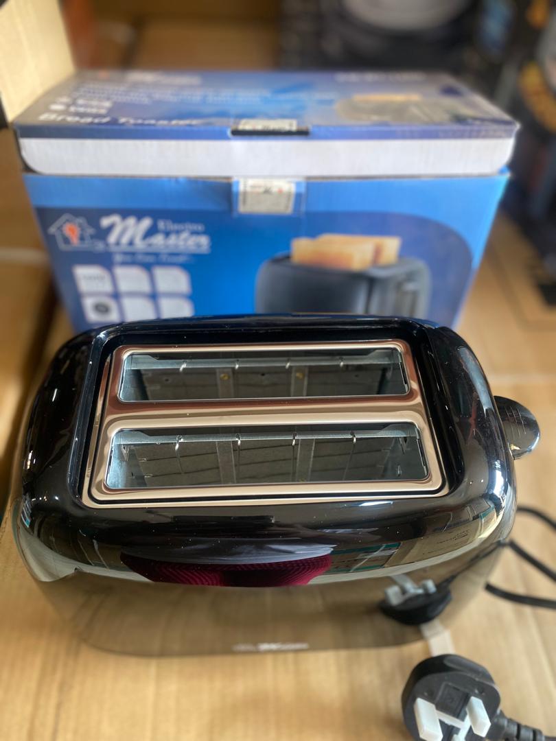 DombeloShopping's tweet image. Start your day with perfectly toasted bread every morning! 

The Electro Master 2 Slice Bread Toaster is now available at Musisi Complex or shop online at dombelo.com. 

Crisp, golden toast in minutes!

 #ElectroMaster #BreadToaster #DombeloDeals