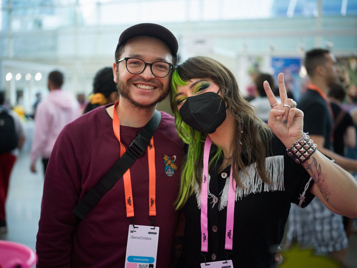 SkyhookArt's tweet image. The OG gang, thanks for still kickin it with me!! Always so great to see y'all!!! @orbpixel @khronotv @SenorCristos @JrocTheGod