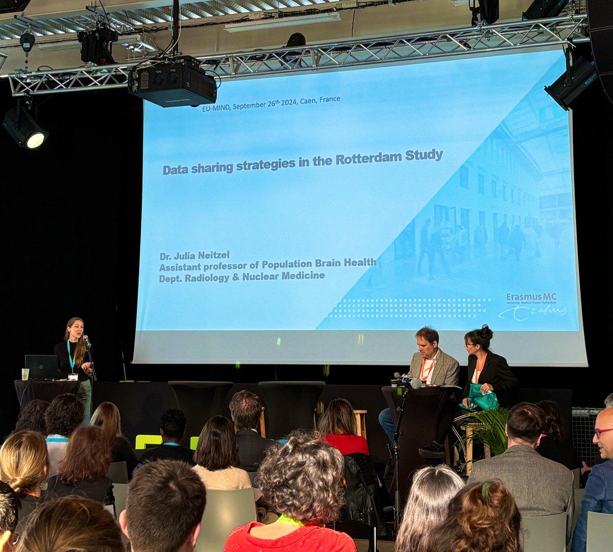 Tavia Evans (@taviaevans) on Twitter photo Starting the second session of day 2 of <a href="/eumind_congress/">EU-MIND Congress</a> is all about the Rotterdam Study, one I know well! <a href="/julia_neitzel/">Julia Neitzel</a> kicking off the session on Data sharing. #ERGO #RotterdamStudy <a href="/ErasmusMC/">Erasmus MC</a> Starting the second session of day 2 of <a href="/eumind_congress/">EU-MIND Congress</a> is all about the Rotterdam Study, one I know well! <a href="/julia_neitzel/">Julia Neitzel</a> kicking off the session on Data sharing. #ERGO #RotterdamStudy <a href="/ErasmusMC/">Erasmus MC</a>