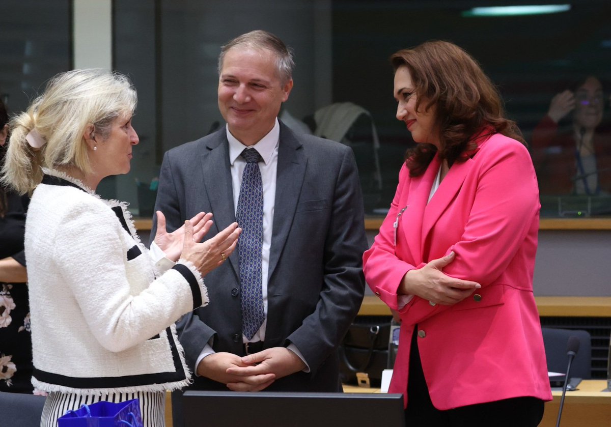 GreeceInEU's tweet photo. Secretary General for #Industry @VickyLoizou is representing #Greece🇬🇷 at the #COMPET Council taking place in #Brussels

🇪🇺On today's agenda: the future of European #competitiveness, state aid framework, SMEs &amp; the benefits of the single market https://t.co/GxO1SAgubr