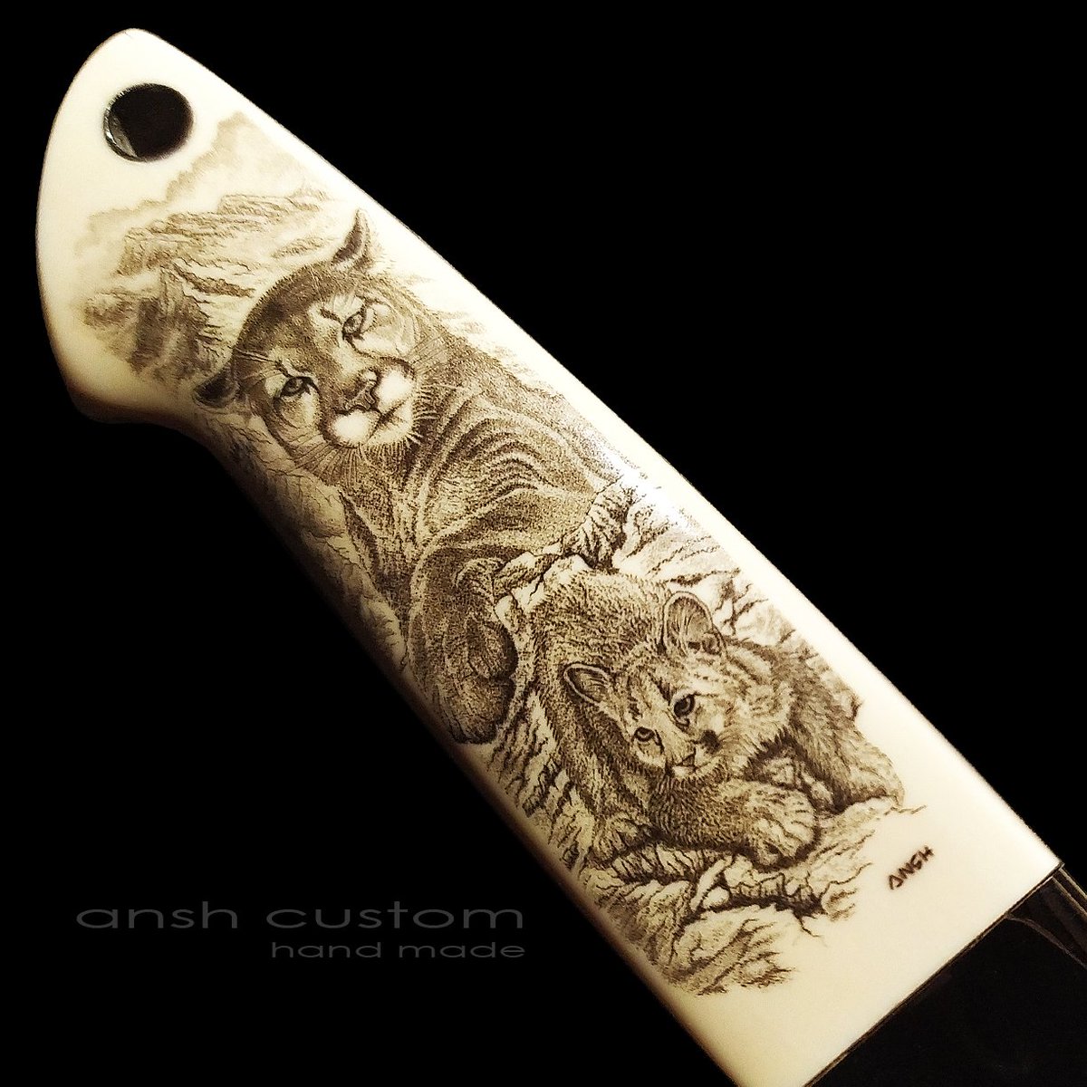 "Cat spirit" scrimshaw on Bob Loveless's knife. handmade. in a single copy. is in a private collection

#ansh #ansh_custom #ansh_scrimshaw #scrimshaw #bulino #engraving #knife #knives #collection #cat #hunter #handmade #bobloveless #singlecopy #wild_west