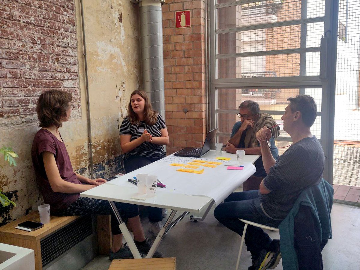 Ens hem reunit els col·lectius que formem part d'Aigua és Vida per afrontar els reptes actuals en la gestió de l'aigua i organitzar-nos de cara a aquest nou curs.

Seguim treballant plegades per una gestió de l'aigua pública, democràtica i justa! 💧🌍