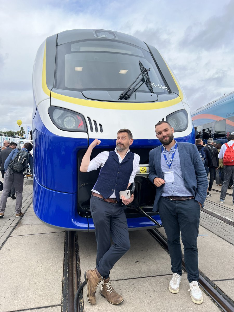 Simply_Railway's tweet image. Earlier this week, I was in Berlin for the world’s largest trade fair for the railway industry—the 2024 edition of #InnoTrans 🚆

Here’s a thread 🧵 👇