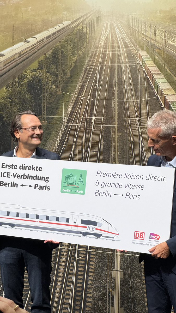 Simply_Railway's tweet image. Earlier this week, I was in Berlin for the world’s largest trade fair for the railway industry—the 2024 edition of #InnoTrans 🚆

Here’s a thread 🧵 👇