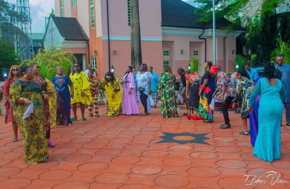 RIPCO___'s tweet photo. 2 days to go.
RIPCO committee members meets with RIPCO CWC.
Inspect ongoing work at the event venue, holds prayer session.
#RIPCO
#RiversIjaws
#RipcoMedia
#riversijawpeoplescongress https://t.co/85LgnwD448