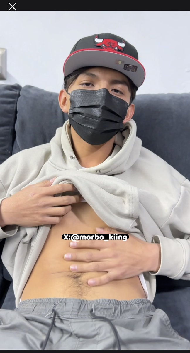 morbo_kiing's tweet photo. Él morro andaba buscando culo y le presté el 🍑 de @ElCariin 😈 Me prenden un chingo🔥 estos cabroncitos morenitos y lampiños. 🤤En el video completo de más de 30min le mamamos 👅delicioso la verga 🍆y el culito al wey.😍

https://t.co/1R3XZaSNES

Info de canal de Telegram PREMIUM🥇al DM 👉🏻📩

@El_chilanguito_ 
@EncuentroGayMty