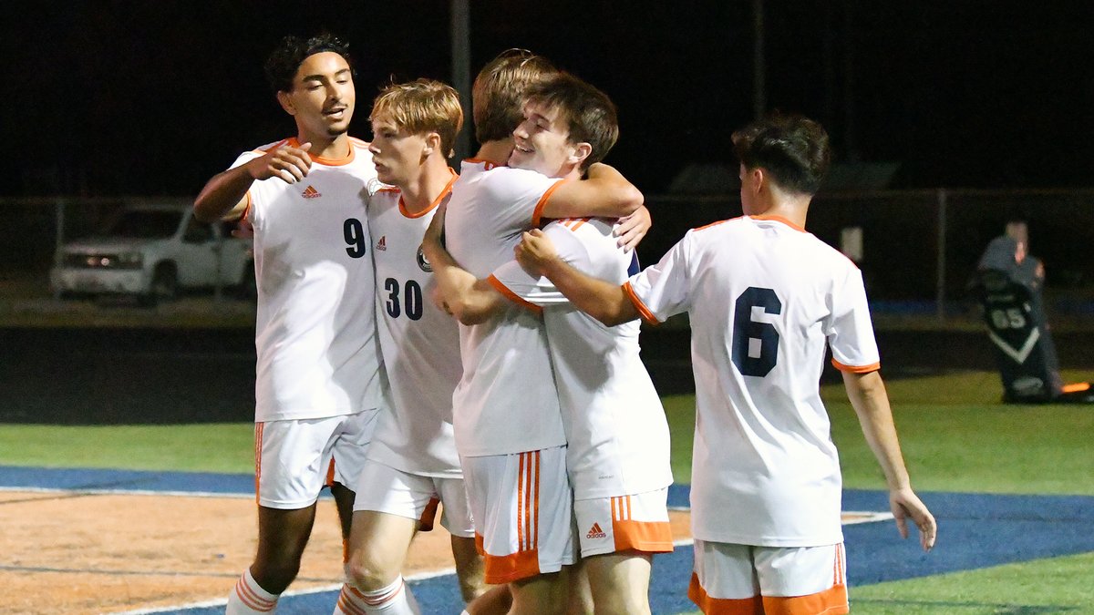 Midland Warriors (@midland_sports) on Twitter photo MSOC: Warriors Dominate Doane in GPAC Matchup (<a href="/MidlandSoccer/">Midland University Men's Soccer</a>)
midlandathletics.com/x/4tkgy MSOC: Warriors Dominate Doane in GPAC Matchup (<a href="/MidlandSoccer/">Midland University Men's Soccer</a>)
midlandathletics.com/x/4tkgy