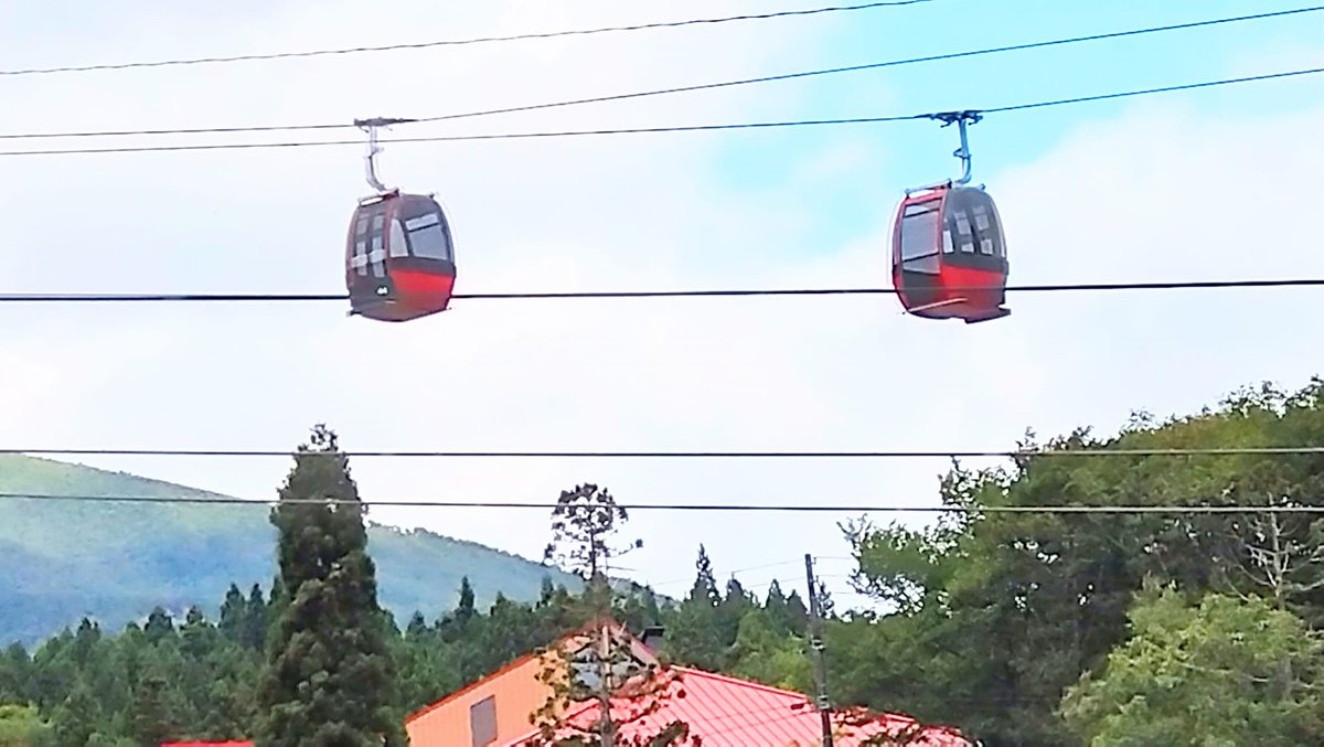 akakuraonsen's tweet photo. And we are live! The new red cabins are go!

Akakura info: https://t.co/TzOjrCLexO
Accomm: https://t.co/lBDXama2Co
Akakura Kanko info: https://t.co/CnDTZ3IC5p
Accomm: https://t.co/oFMYvQ2kjs

#akakura #akakuraonsen #skiakakura #akakuramyoko #赤倉観光リゾートスキー場 #赤倉 #妙高 https://t.co/8d27WQugxo