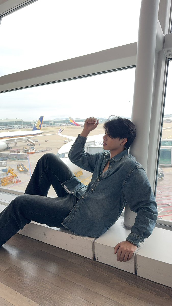 รักคุณเท่าฟ้า 🛫💙

#FortFTS #ComeFortZon #BabyFeat