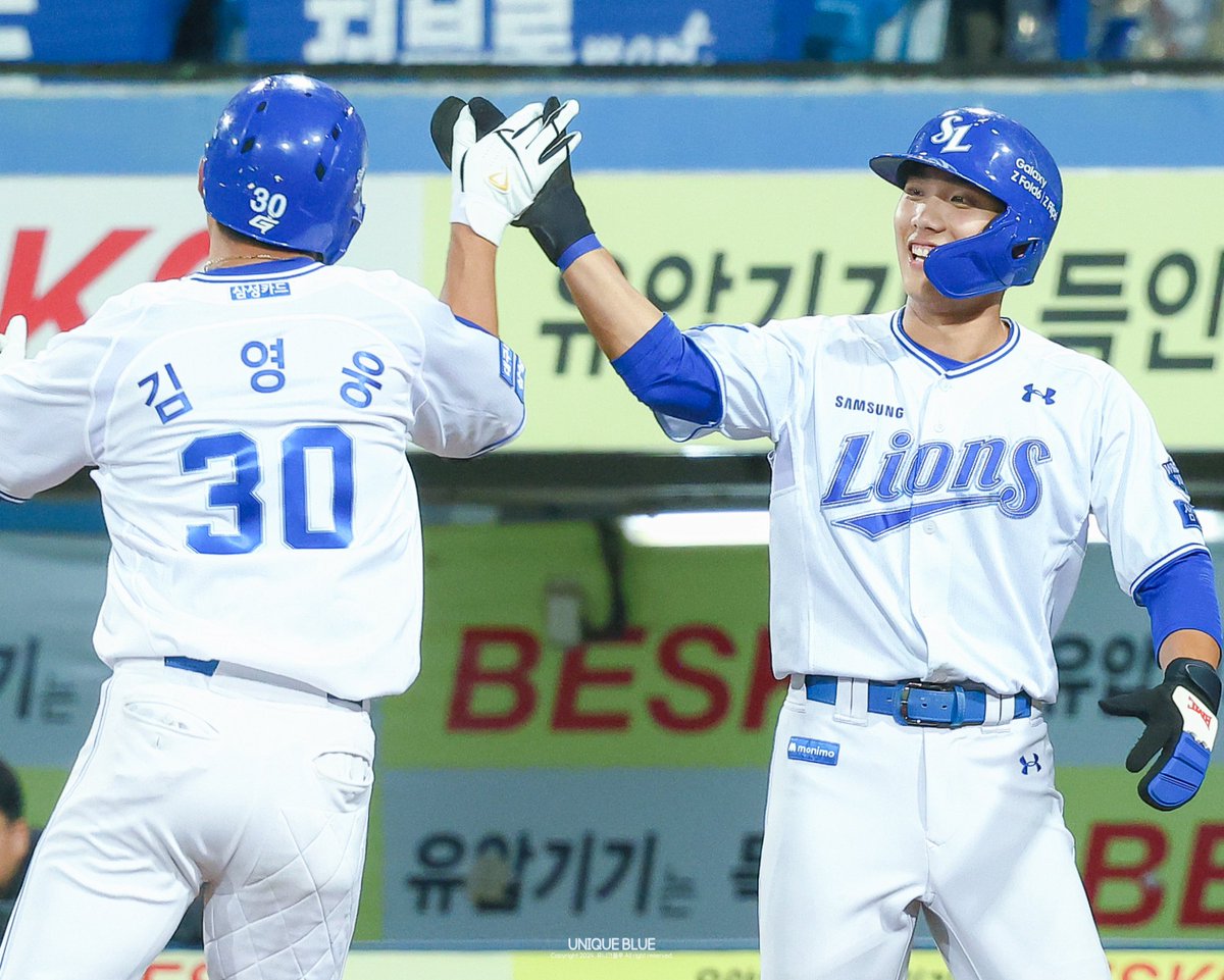 현웅이 내 가슴에 국밥 오조오억그릇 쏟음 ^ᴗ^

✔240925 #김영웅 #이재현