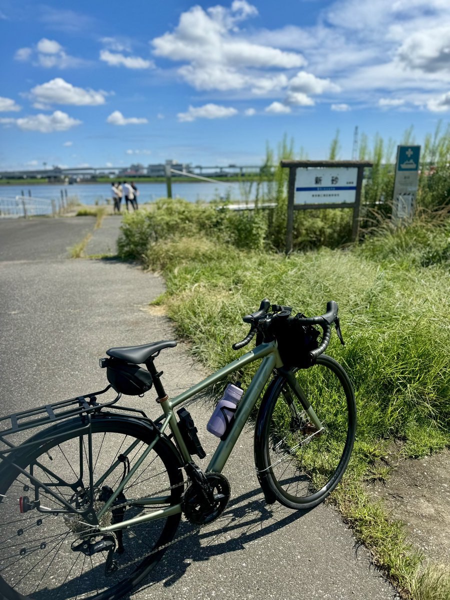 Miz_Mido's tweet photo. 荒川サイクリング🚴
笹目橋↔︎新砂
往復約60km
疲れたけど楽しかった😊
#TREK
#dmaneAL5
#dmane
#ロードバイク初心者🔰 https://t.co/ZOARRXJmtd