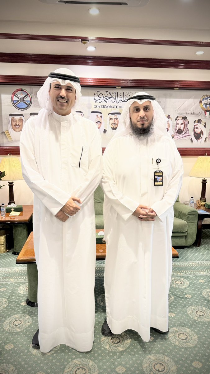S_dh_alrasheedi's tweet photo. مع معالي محافظ الأحمدي
الشيخ/حمود جابر الأحمد الصباح

ولقاء مثمر كالعادة واهتمام وحرص كبير من معاليه بجميع المواضيع والخدمات التي تخص وتلامس احتياجات أهالي مدينة الوفرة السكنية 

كل الشكر والتقدير له على حفاوة الاستقبال والسعي مشكوراً لتذليل كافة المعوقات أمام المواضيع المطروحة https://t.co/LzYp6HRUzN
