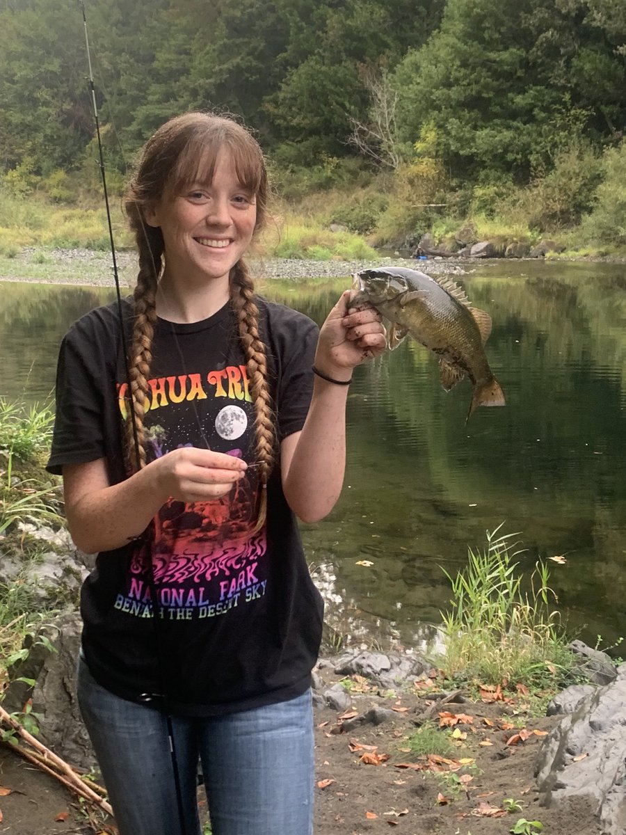 mattshorb's tweet photo. Took my daughter out smallmouth fishing this evening.  It was a fun evening and we collected a nice mess of bass filets. #bassfishing https://t.co/RTZwLLaAWE
