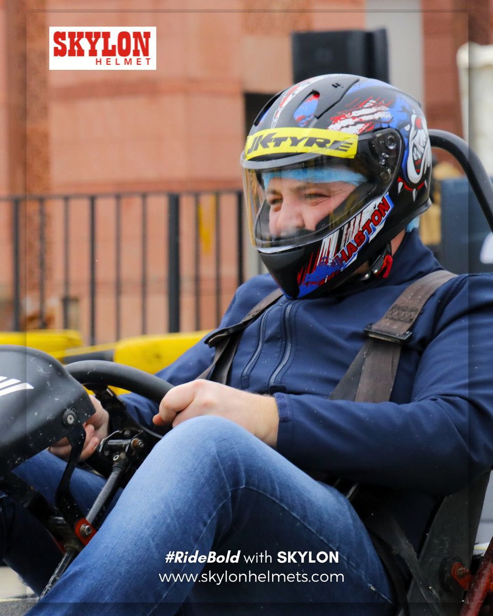 skylonhelmets's tweet photo. Skylon Helmets – your perfect riding partner! 🛡️ Post your Skylon helmet riding pictures and tag us to get featured. 📸🏍️ 

#RideBold with Skylon Helmets 🚀

#skylonhelmets #motorsports #nifty50 #pune #mumbairains #BigBillionDaysLeaked #Paracetamol #DevaraBookings #LCDLFMX2 https://t.co/ZJauGs0oI5