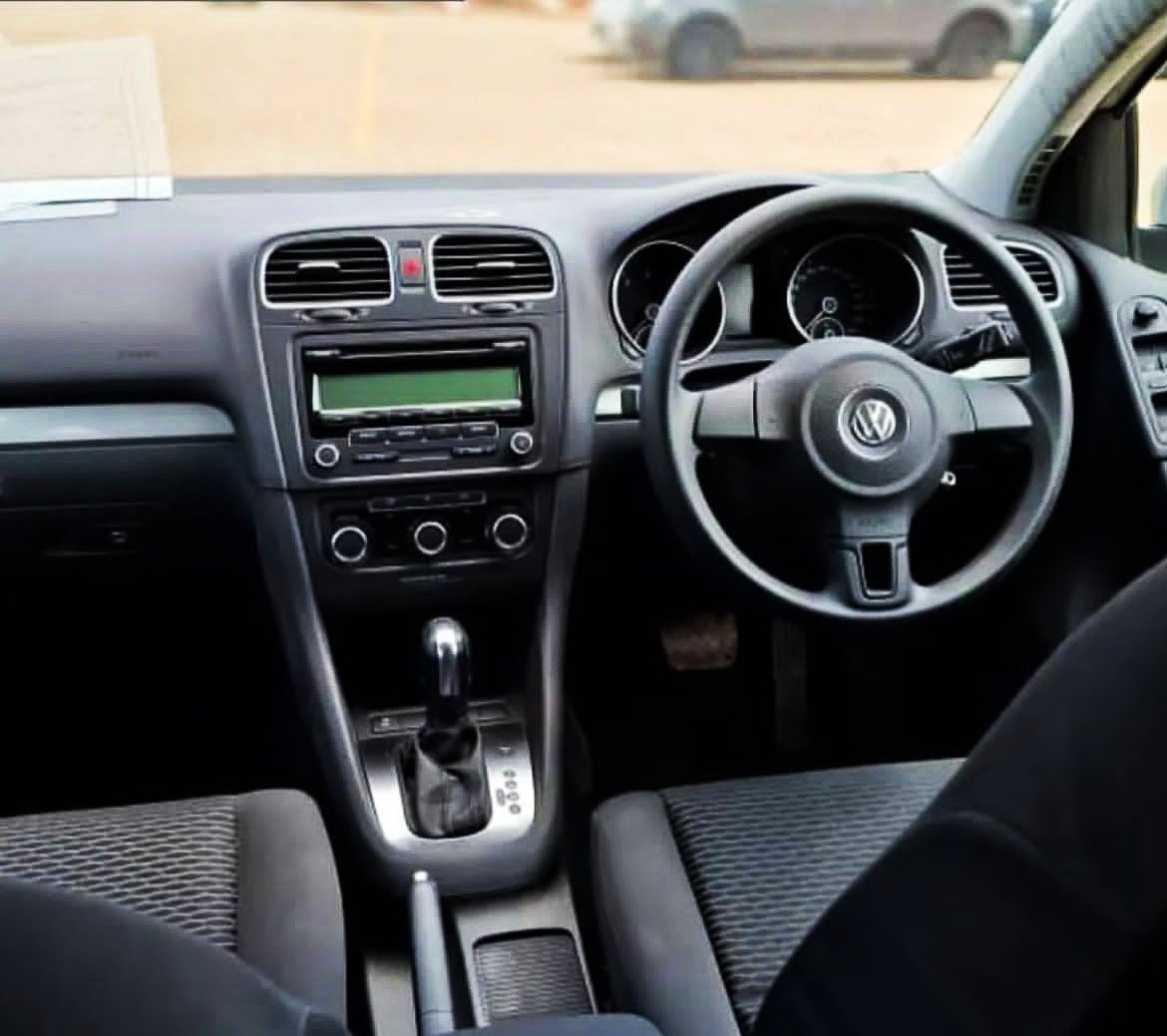 DriveNowUg's tweet photo. β‘#WeeklyOffersβ‘
Now you can own the Volkswagen Golf 6 TSI that has a mileage of 81123km at a reasonable price if you've got cash.
Costs: #Ugx29.5m only https://t.co/8FKCNuZZxh