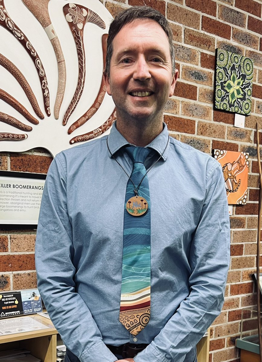 Nic Hall (@nichall17) on Twitter photo Proud to wear this magnificent tie. A wonderful reminder of my recent Connected Community experience. <a href="/diamondM64/">Mark Diamond</a> <a href="/KathyPowzun/">Kathy POWZUN</a> <a href="/DrAMandel/">Alexandra Mandel</a> Proud to wear this magnificent tie. A wonderful reminder of my recent Connected Community experience. <a href="/diamondM64/">Mark Diamond</a> <a href="/KathyPowzun/">Kathy POWZUN</a> <a href="/DrAMandel/">Alexandra Mandel</a>