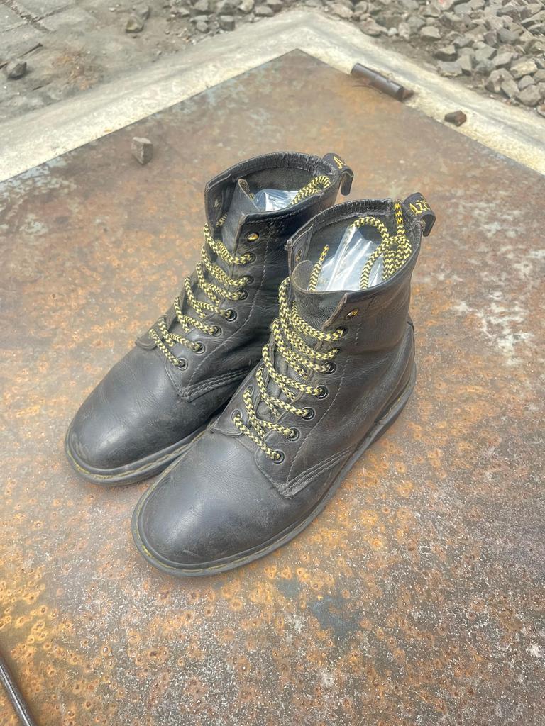 massimoosdit's tweet photo. @meme_posser Docmart 1460 MIE - Size 38
700k nego https://t.co/v0VrFB0l6O