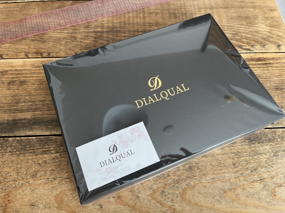 chaoticbluebag's tweet photo. 素材は牛本革を使用していてるので、高級感があり長く愛用していただけます✨

販売価格は10500円のところを

販売記念価格として8500円
でお買い求めいただけます😊

外箱いらないよーって方は更に
1000円引きの7500円でお買い求めいただけます🎉

続く↓ https://t.co/wL5rfJVwuK