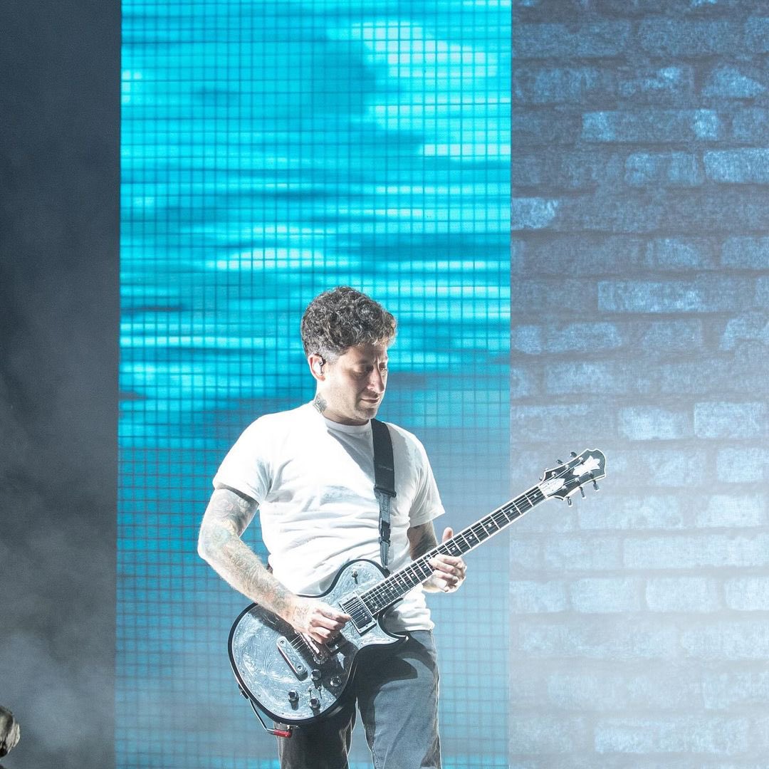 fobbieupdates's tweet photo. Fall Out Boy in México City, México

📸 undercoverfanny on IG, via sopitasfm on Instagram https://t.co/so0XBlpDjO