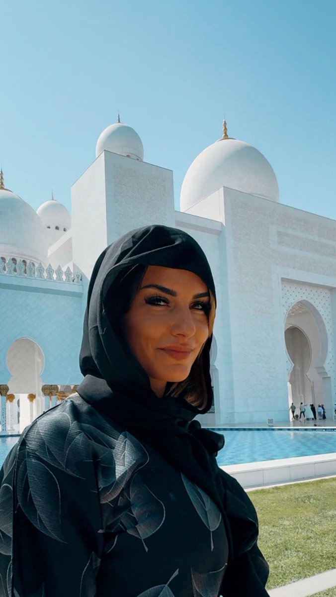 sariadnapascual's tweet image. Por fin tengo lo que quería. ¿Soy feliz? No, la verdad. Pero ¿qué me falta? Mi alma ya no tiene esa ilusión que confiere el deseo... No nos engañemos: el placer no está en la realización, sino en la búsqueda. 

-Pierre-Augustin Caron de Beaumarchais