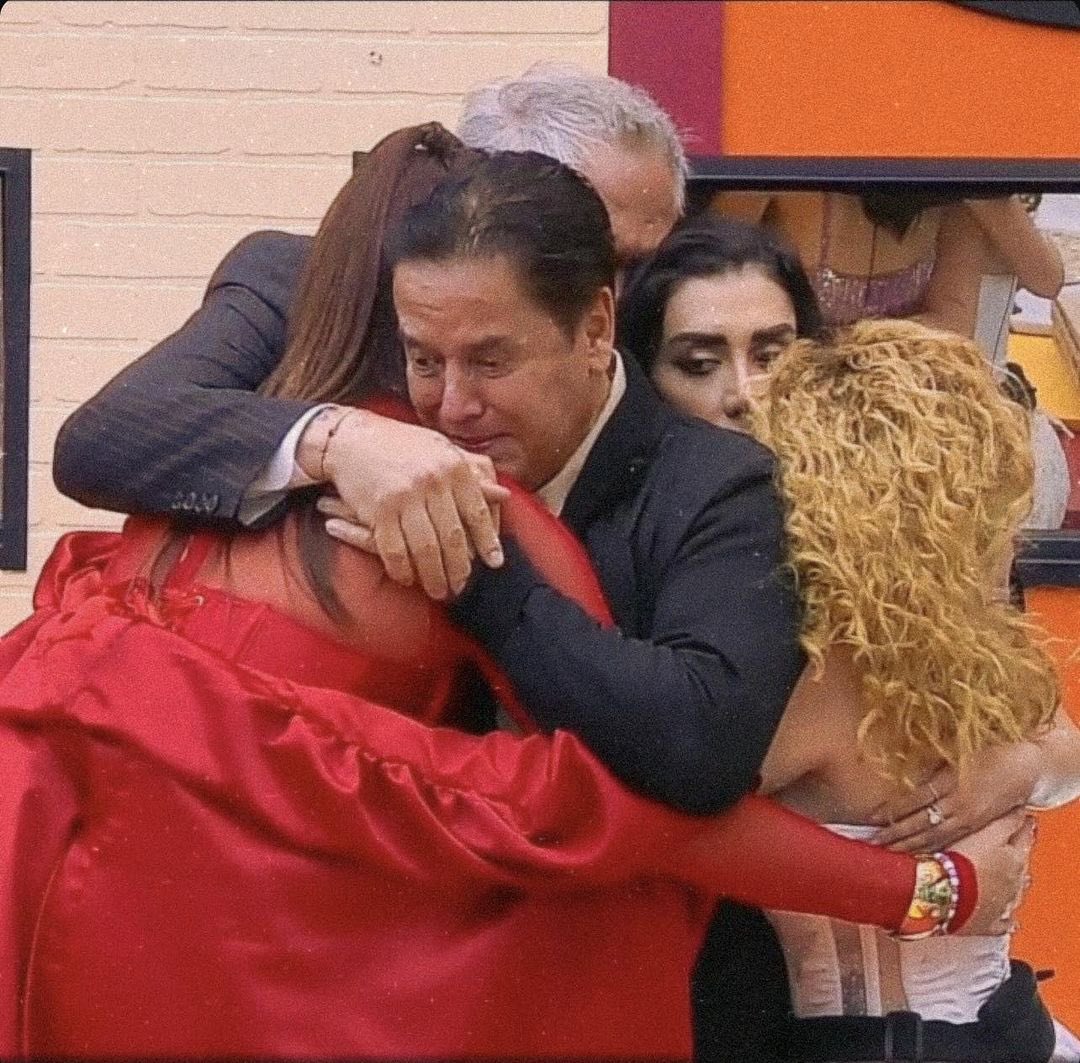 SoyLuisBorjas's tweet photo. “Ha sido muy difícil para todos nosotros y solo quiero decirte que estoy en paz contigo, lo estás haciendo bien”

palabras de Paul Stanley a Mario😭🥹 LLORAMOS TODOS #LaCasaDeLosFamososMx https://t.co/l7ryOkMmHx