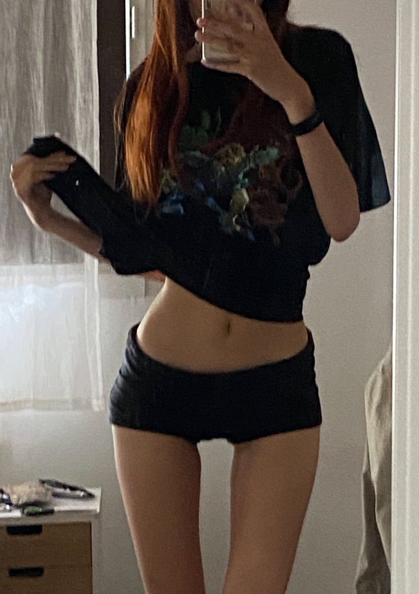 52spo's tweet photo. you don’t look like you want it bad enough, otherwise you’d be thin by now https://t.co/dmuUVxTfDw