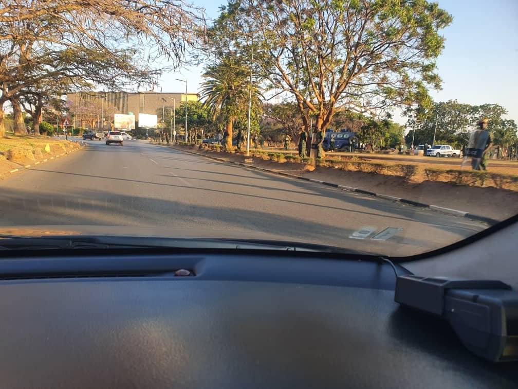 diamondtvzambia's tweet photo. DEVELOPING STORY 

Scores of police officers have been deployed at the Supreme Court ahead of today's hearing and determination by the Constitutional Court of former President, Edgar Lungu's eligibility case to contest future elections.

Diamond Media will broadcast live activities as they unfold at the Constitutional Court. 

#NewsOnTheGo