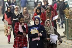 jindadlKashmir's tweet image. Rubina Akhtar’s Women’s Voice NGO is transforming lives in Kokernag.

She #empowers #women through #education, #entrepreneurship, and support for domestic violence survivors, fostering a brighter, self-reliant future. 

#WomenEmpowerment #WorldEnvironmentHealthDay #jjk271 #TejRan