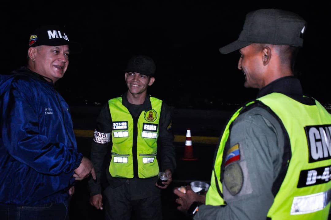 Con el Mazo Dando tweet media