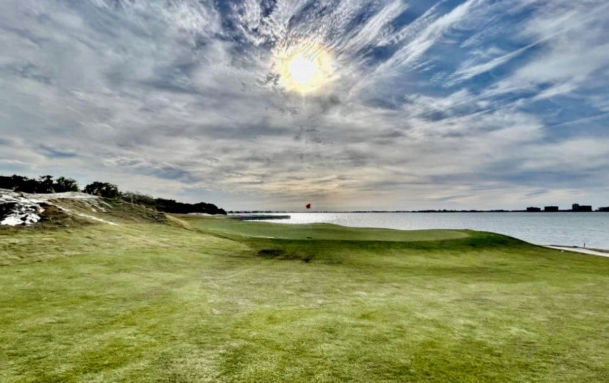SHistorians's tweet photo. Just throwing this out there…
@CaitlinClark22- you and @connor_m30 should come down and join me to play Belleair CC in Belleair, Florida during your break from Basketball.
Happy to Host!
#IowaGrad
#GoHawks
@IndianaFever https://t.co/cr8ktCbZfz