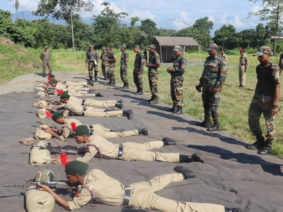 Spearcorps's tweet photo. #SpearCorps organised a two week #TrainingCamp for 48 #NCC #Cadets at #SigarMilitaryStation, #ArunachalPradesh. 
Participating in activities like #RockClimbing, #SmallArmsFiring, #WeaponTraining, the cadets got to experience #TheLifeLessOrdinary, sparking patriotism and a longing to join the #IndianArmedForces.

@adgpi
@easterncomd
@nccner 

Facebook - https://t.co/BUuk6TxfW3

Instagram - https://t.co/RQY8eLwdOQ