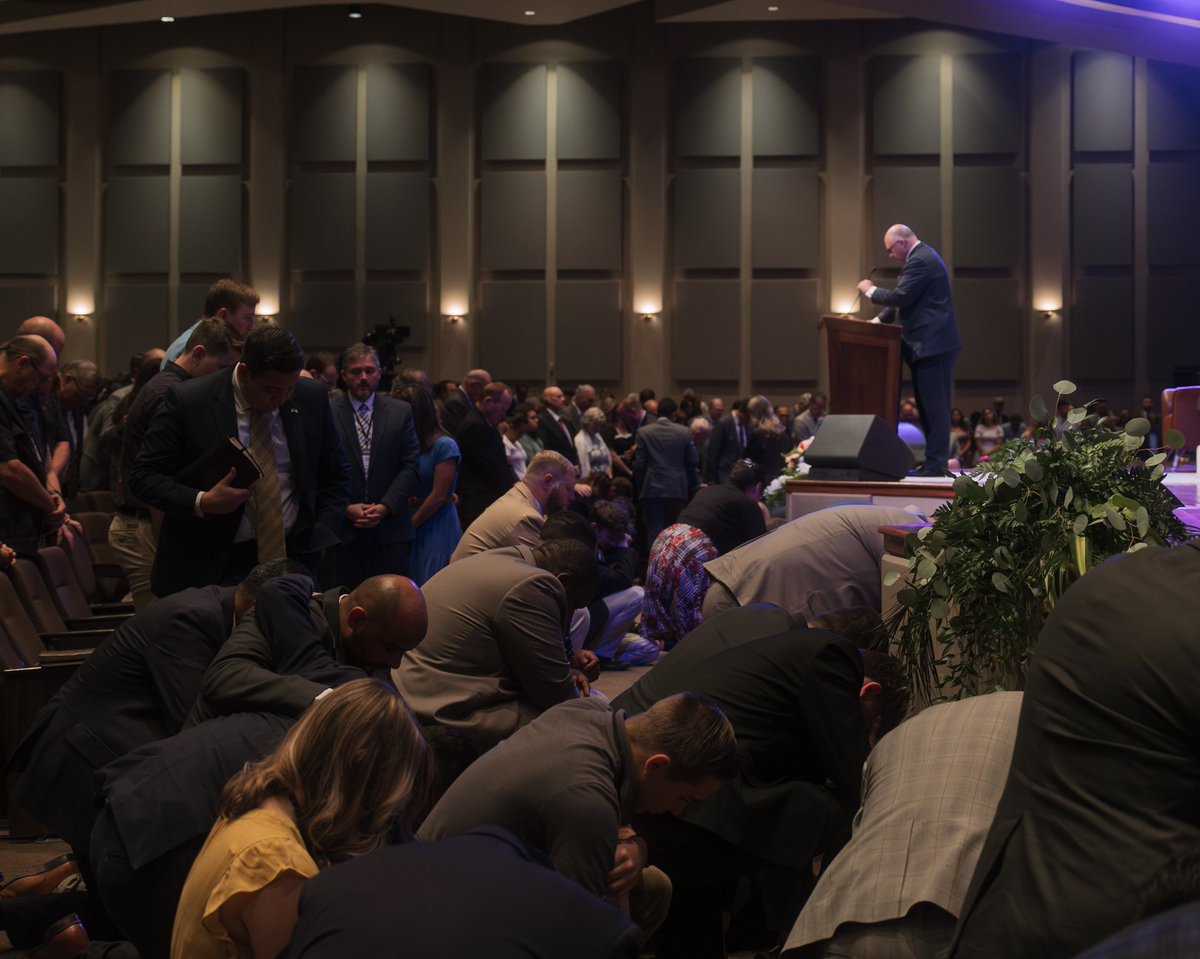 PaulChappell's tweet photo. Amazing final service of @slconference ’24. God used @RBOuellette’s and @DeanMiller_frbc’s messages to stir our faith. May God give each of us a holy boldness as we leave this conference! #courageous #slc24 https://t.co/pO8BJ91rqM